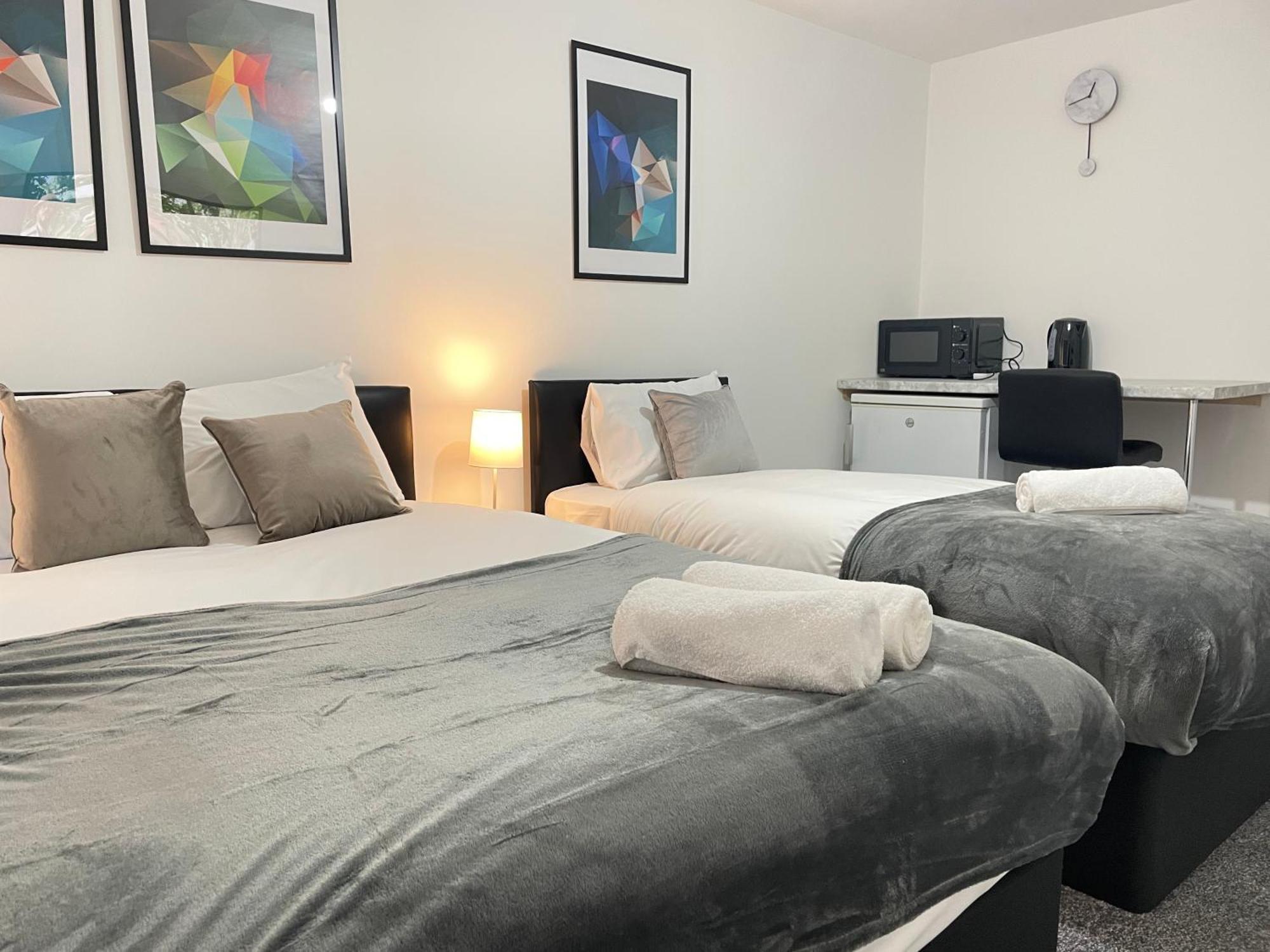 4 Bedroom 2 Bathroom Shared House - Near Bhx And Nec Birmingham Zewnętrze zdjęcie